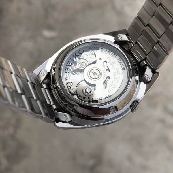 Seiko 5 - Image 11